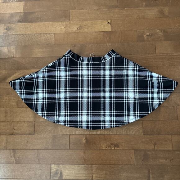 Hot Topic Black & White Plaid O-Ring Skater Skirt size small - Picture 9 of 10
